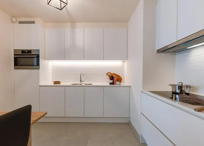 Appartement Huswell - Bright Only 5 Minutes From The *