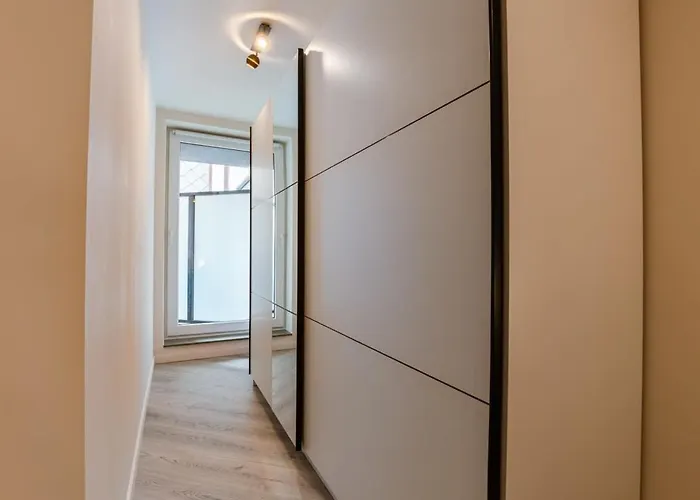 Huswell - Bright Only 5 Minutes From The Appartement *