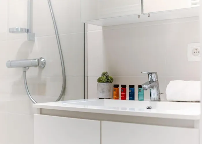 Huswell - Bright Only 5 Minutes From The Middelkerke