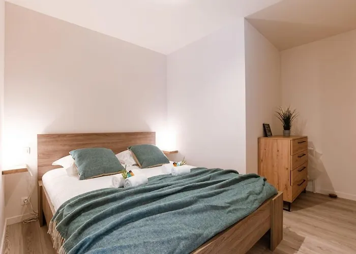 Huswell - Bright Only 5 Minutes From The Middelkerke