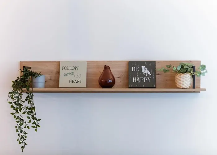 Appartement Huswell - Bright Only 5 Minutes From The